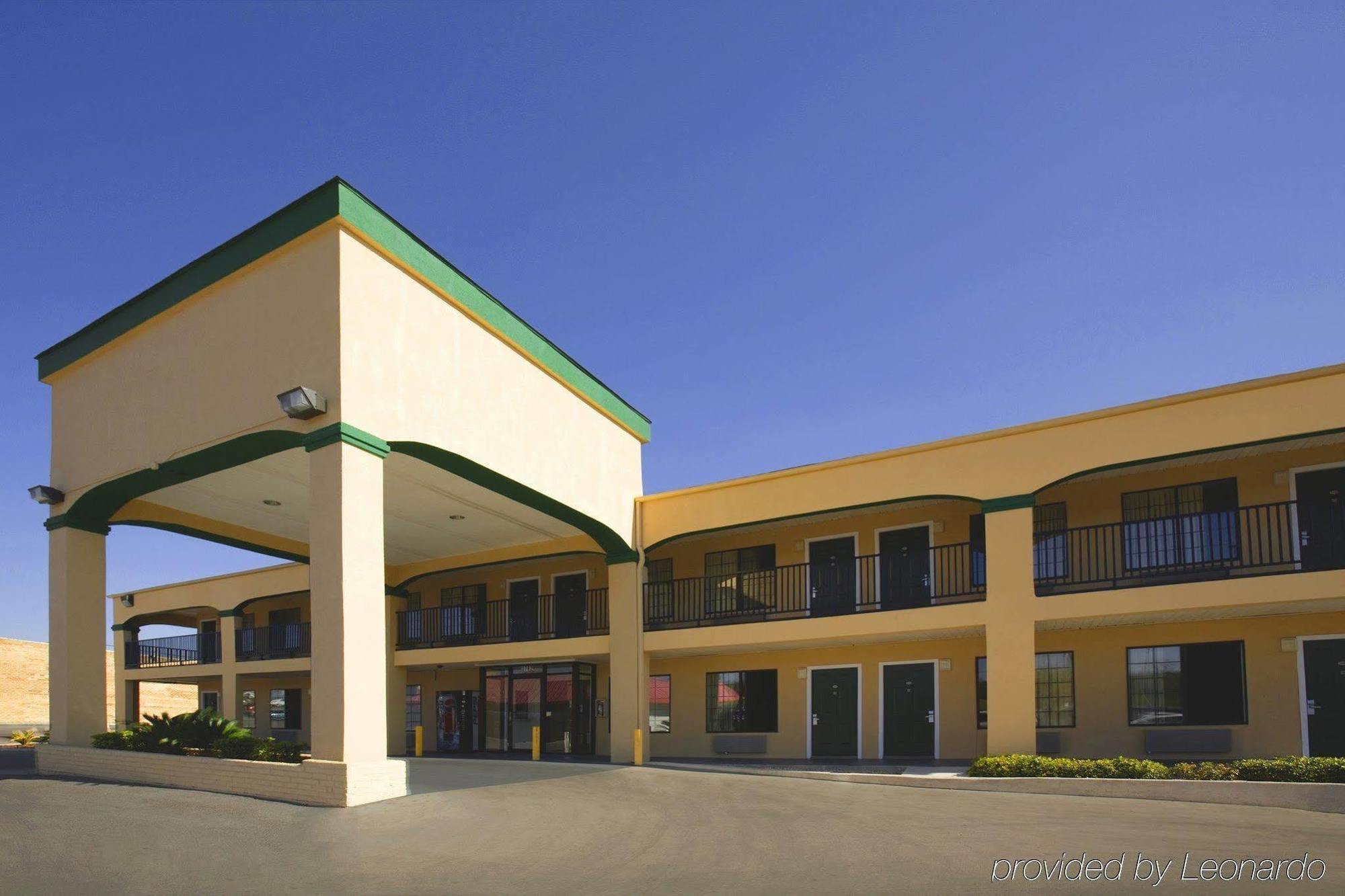 Oyo Inn & Suites Medical Center San Antonio Exterior foto